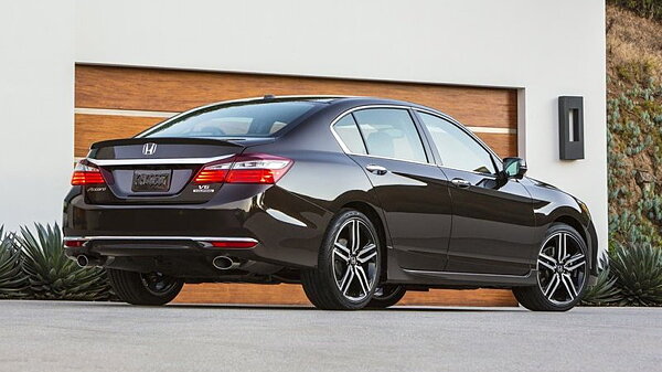 Honda Accord Price, Specification, Photos & Launch Date in India. - CarWale